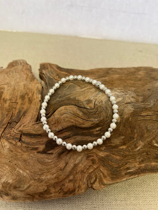 4mm Pearl Stretch Bracelet