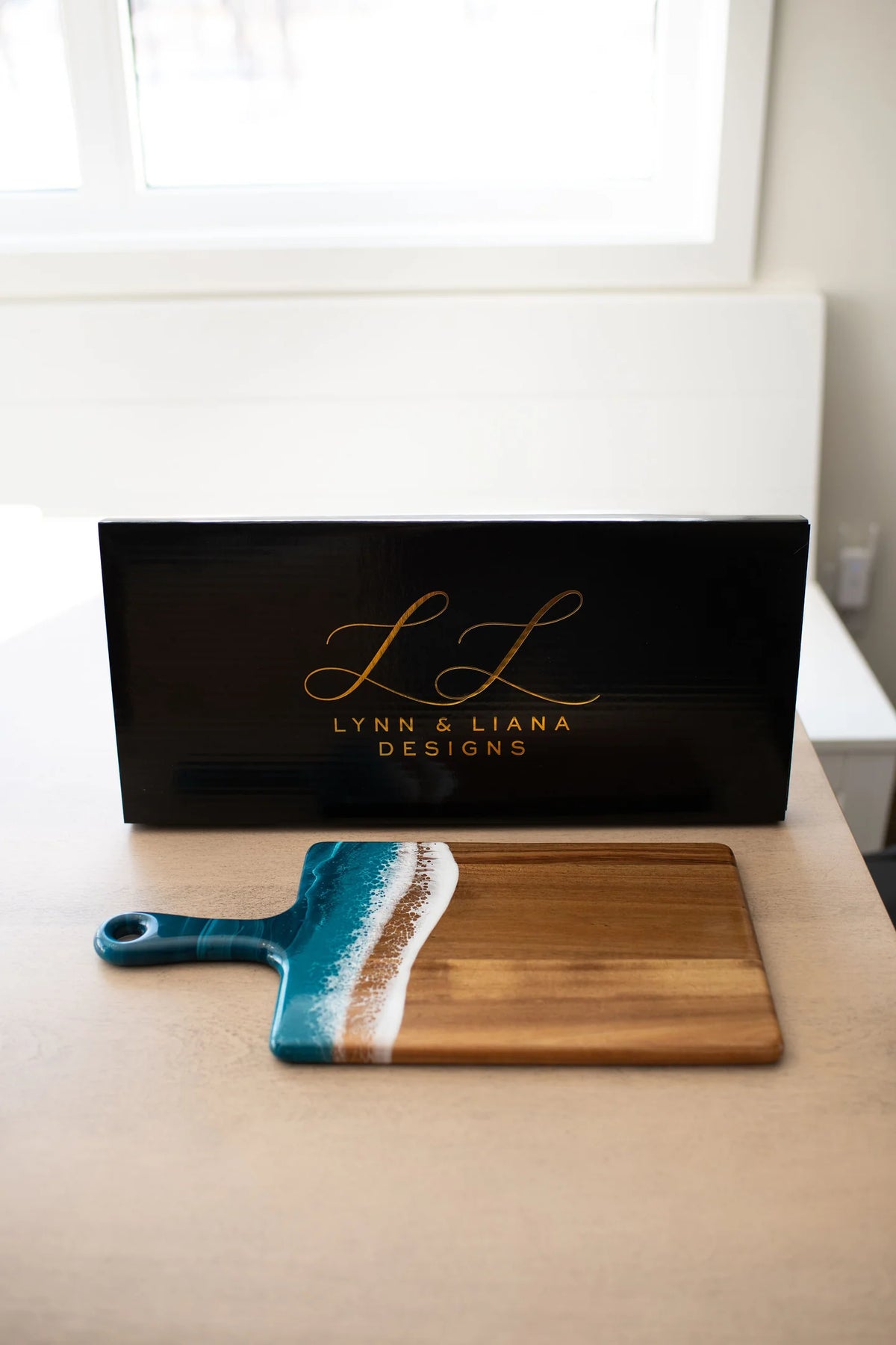 Medium Acacia Cheese Board