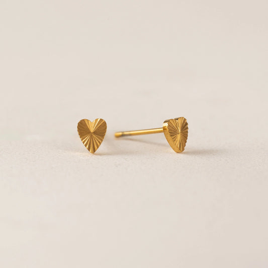 Fluted Heart Studs Gold