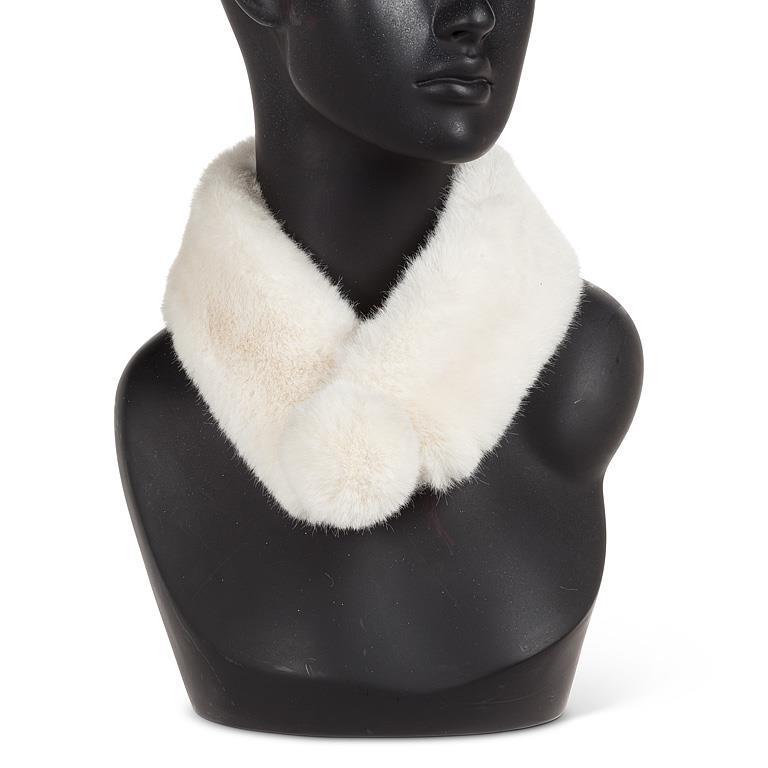 Magnet Scarf with Pompom