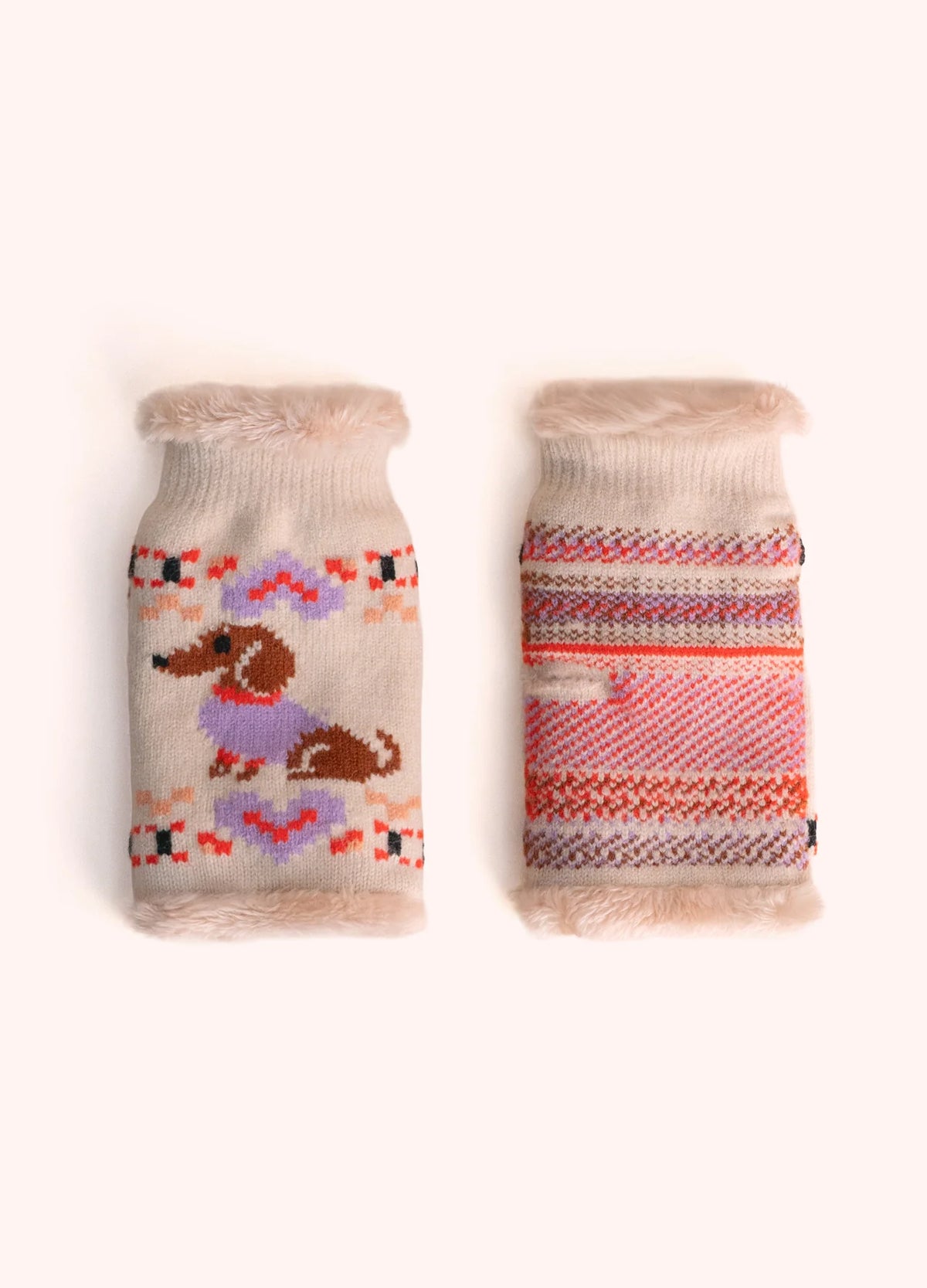 Sausage Dog Wrist Warmer in Cream