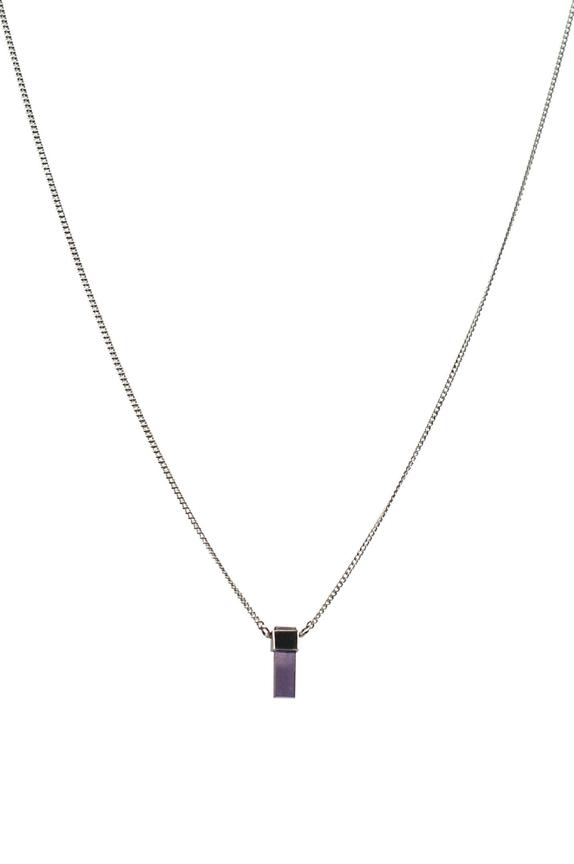 Améthyste avec collier en argent